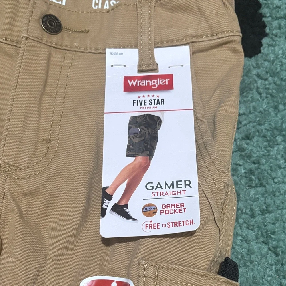 Wrangler Classic Brown Cargo Shorts - Picture 2 of 7